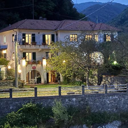 Appartamento In Villa A 5 Km Dal Mare Albisola Superiore Exterior photo