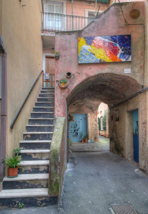 Appartamento In Villa A 5 Km Dal Mare Albisola Superiore Exterior photo
